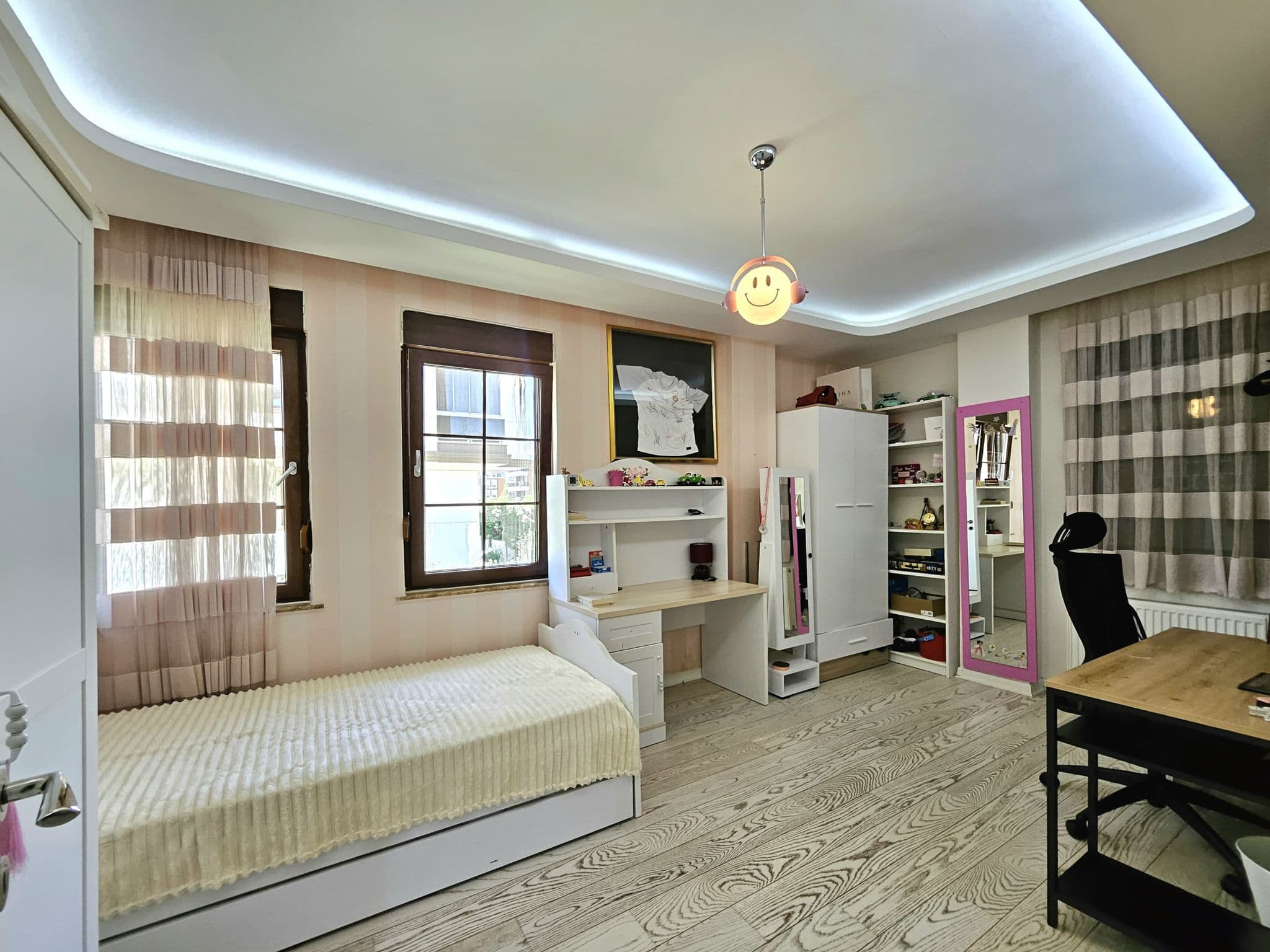 دوبلکس حیاط‌دار لوکس ۴ خوابه با استخر - image 15