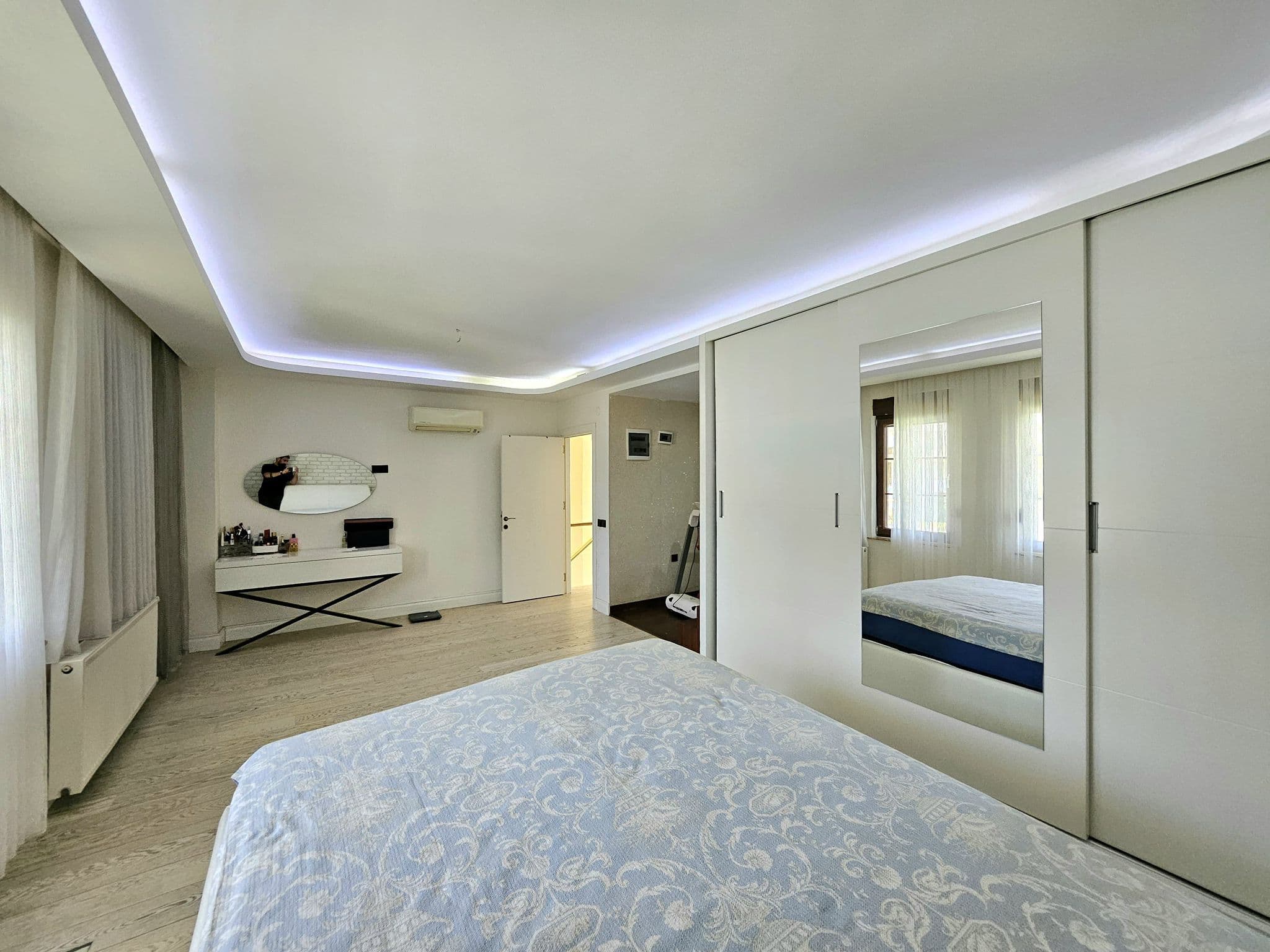 دوبلکس حیاط‌دار لوکس ۴ خوابه با استخر - image 17