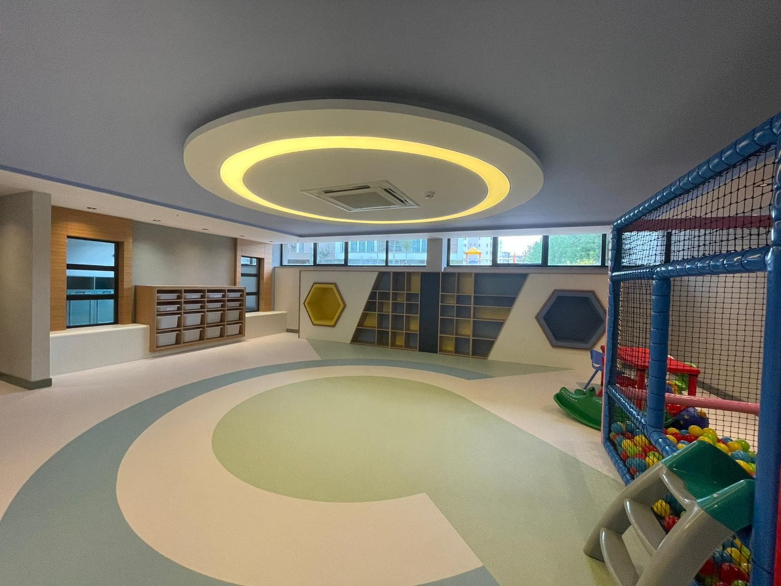 آپارتمان مبله و شیک ۲ خوابه حیاط‌دار در محله اونجالی - image 11