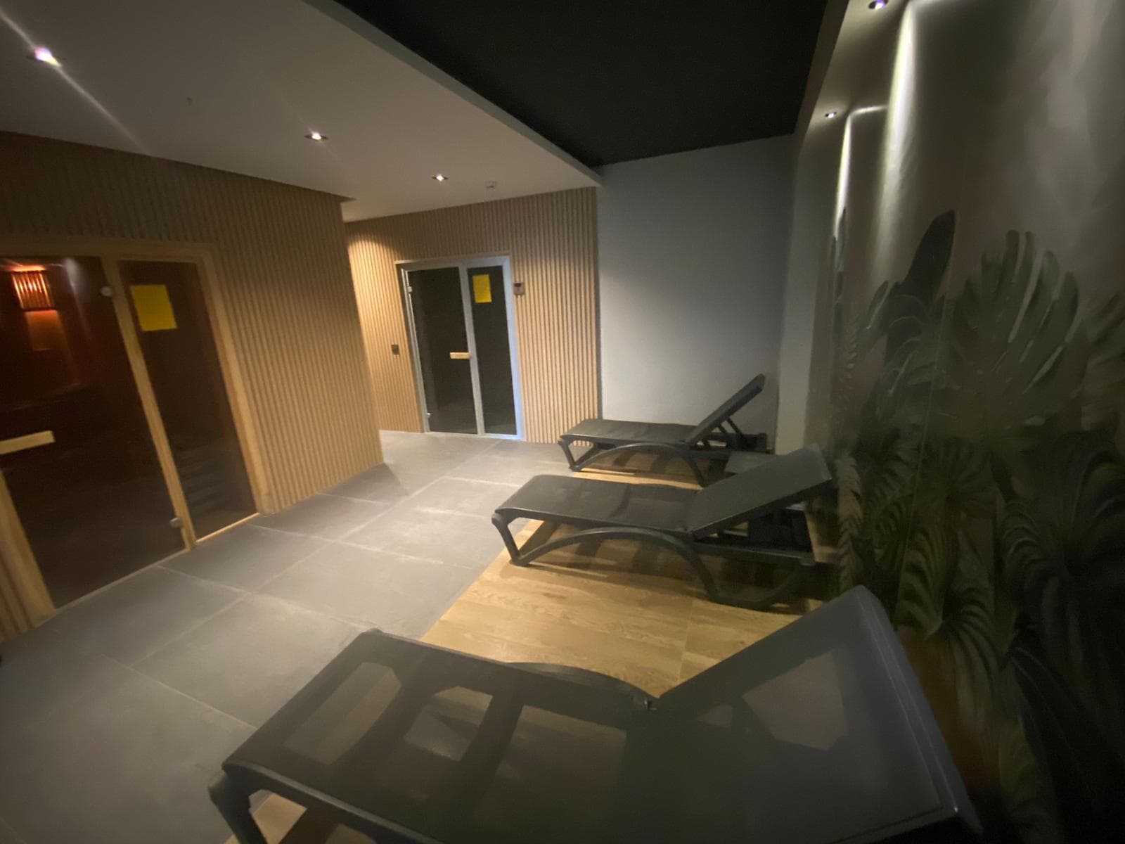 آپارتمان مبله و شیک ۲ خوابه حیاط‌دار در محله اونجالی - image 12