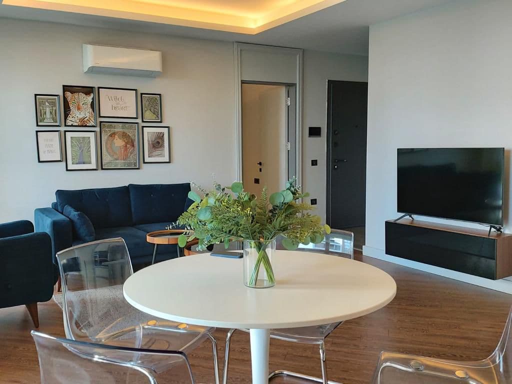 آپارتمان مبله و شیک ۲ خوابه حیاط‌دار در محله اونجالی - image 2