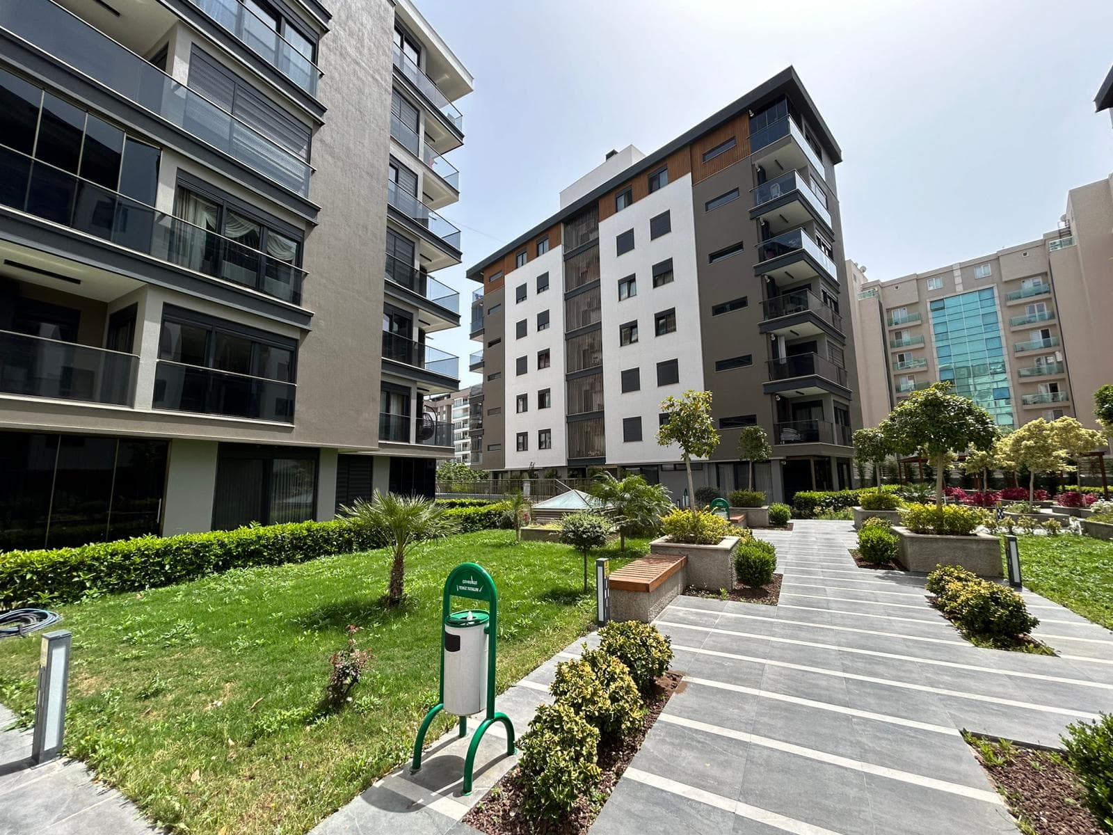 آپارتمان شیک ۲ خوابه حیاطدار با استخر و امکانات ورزشی - image 31