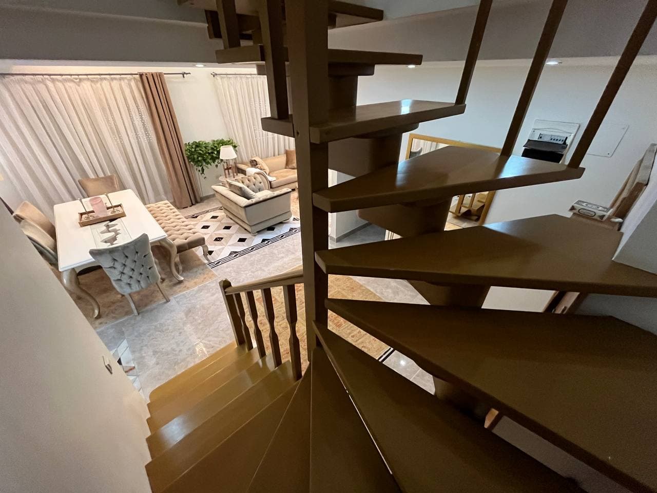 آپارتمان دوبلکس مبله ۳ خوابه - image 11